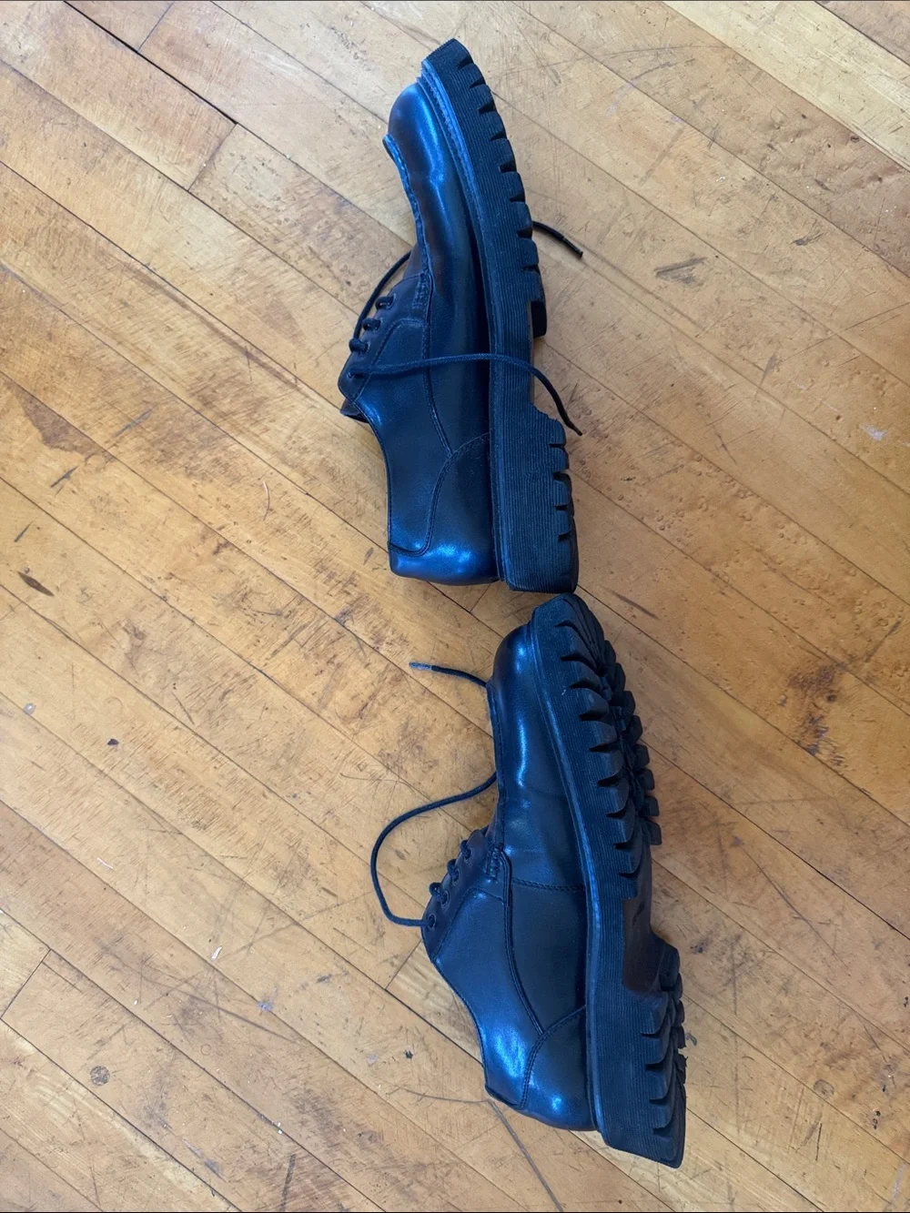 Steve Madden Black Lace-Up Lug Sole Oxfords